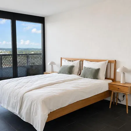 Appartement Skyline Mit Eckterrasse *